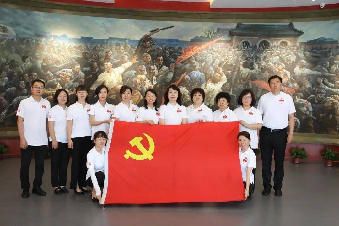 孙兴慜点射，黄仁范建功！韩国2-2艰难平约旦，美妆门将首秀丢两球