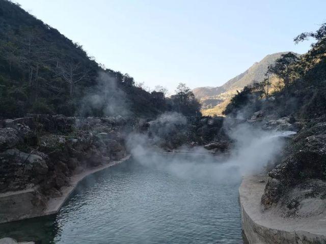 收评：三大指数午后反弹收涨 通信设备板块领涨