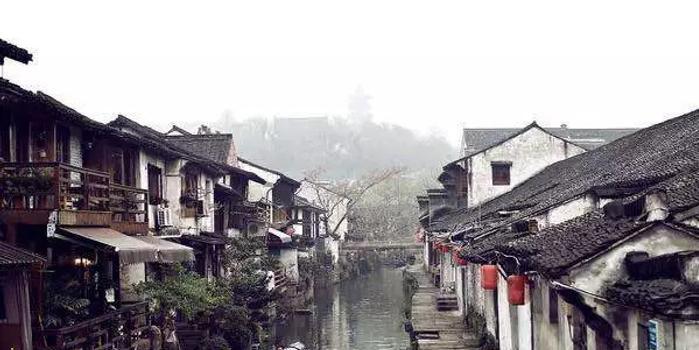 旋转飞机