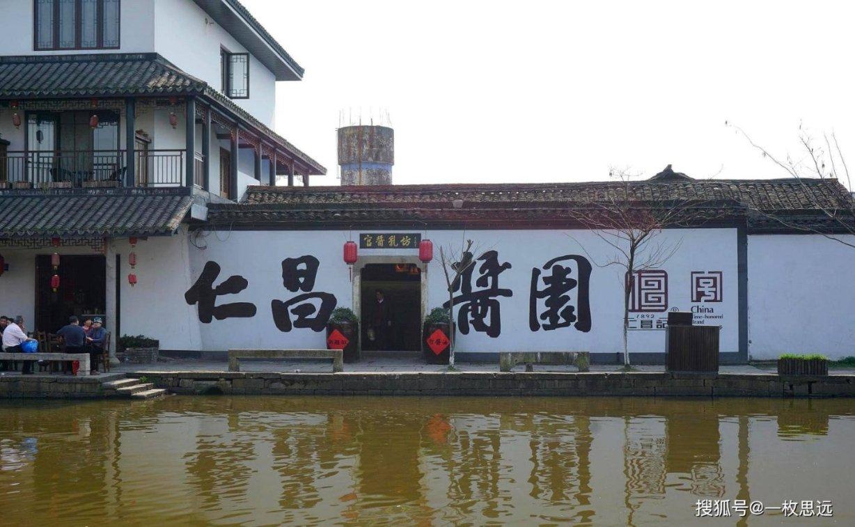 逃出白海豹洞
